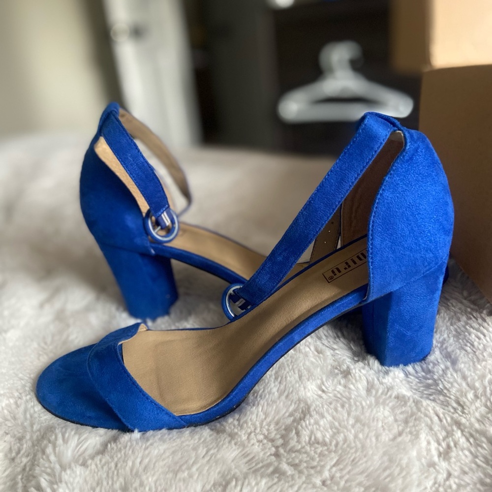 Woman’s 3inch Blue heels